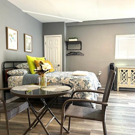 Spacious Studio With Private Entry Moreno Valley Exterior photo