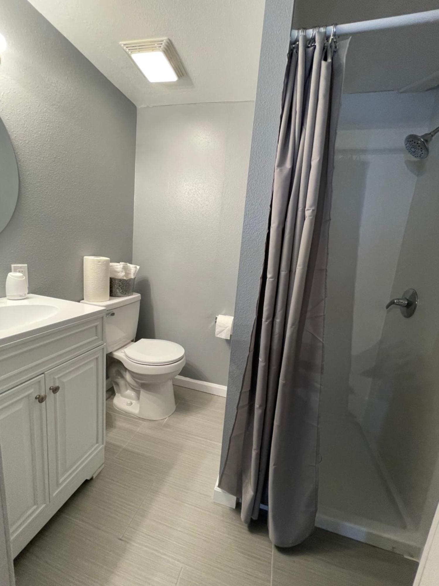 Spacious Studio With Private Entry Moreno Valley Exterior photo