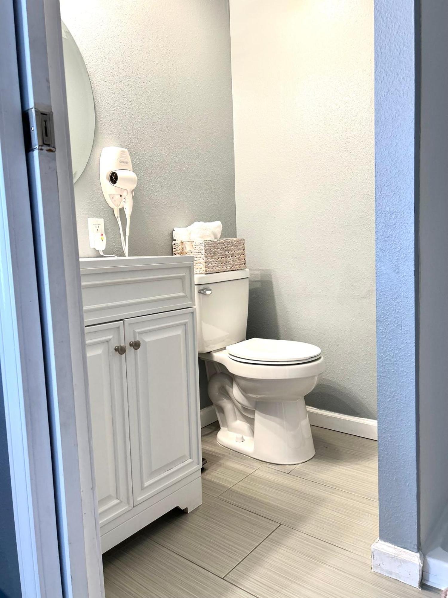 Spacious Studio With Private Entry Moreno Valley Exterior photo
