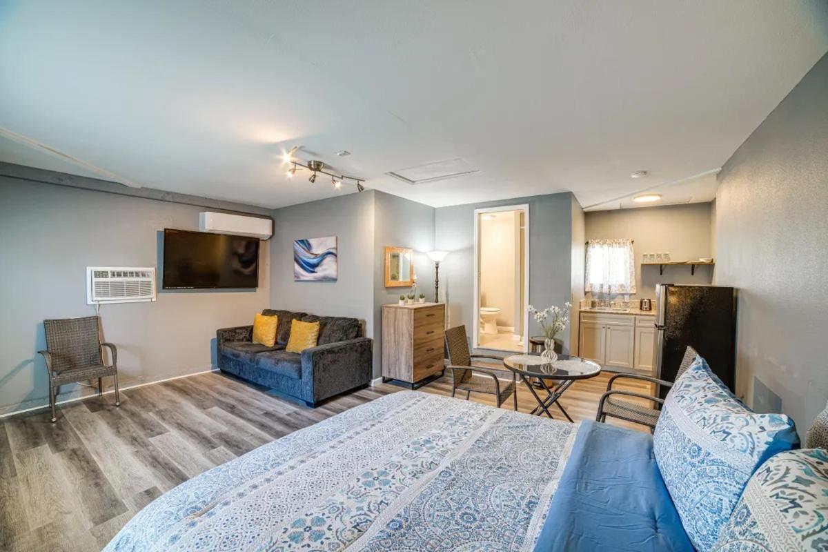 Spacious Studio With Private Entry Moreno Valley Exterior photo