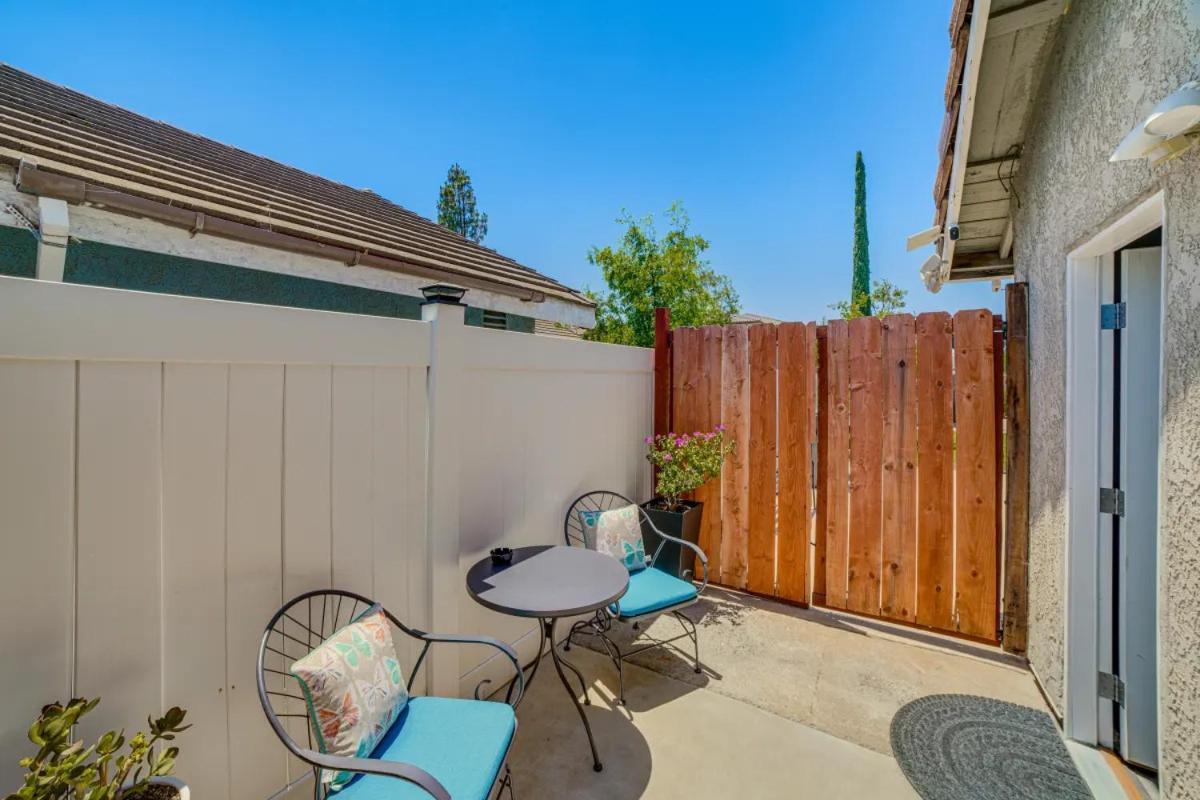 Spacious Studio With Private Entry Moreno Valley Exterior photo